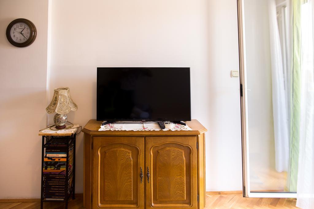 בודווה City Apartments Gosposhtina מראה חיצוני תמונה
