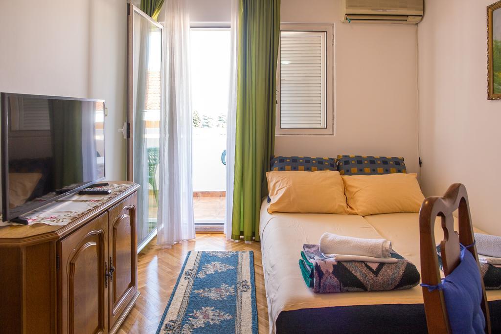 בודווה City Apartments Gosposhtina מראה חיצוני תמונה