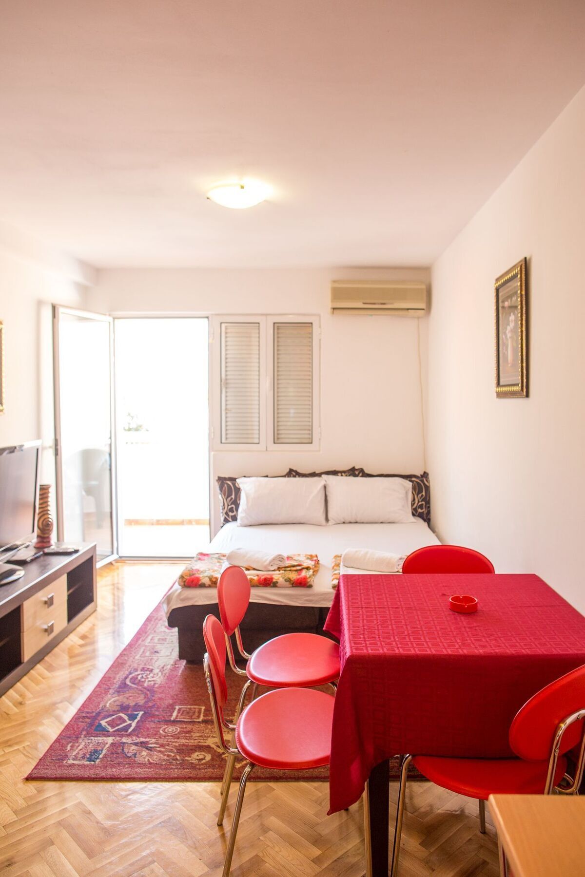 בודווה City Apartments Gosposhtina מראה חיצוני תמונה