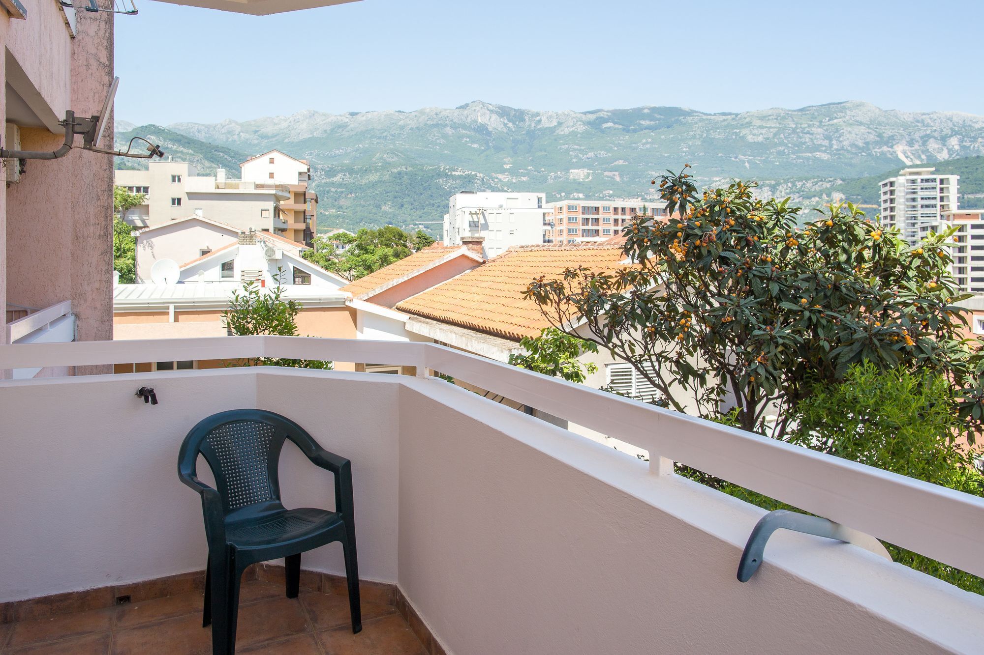 בודווה City Apartments Gosposhtina מראה חיצוני תמונה