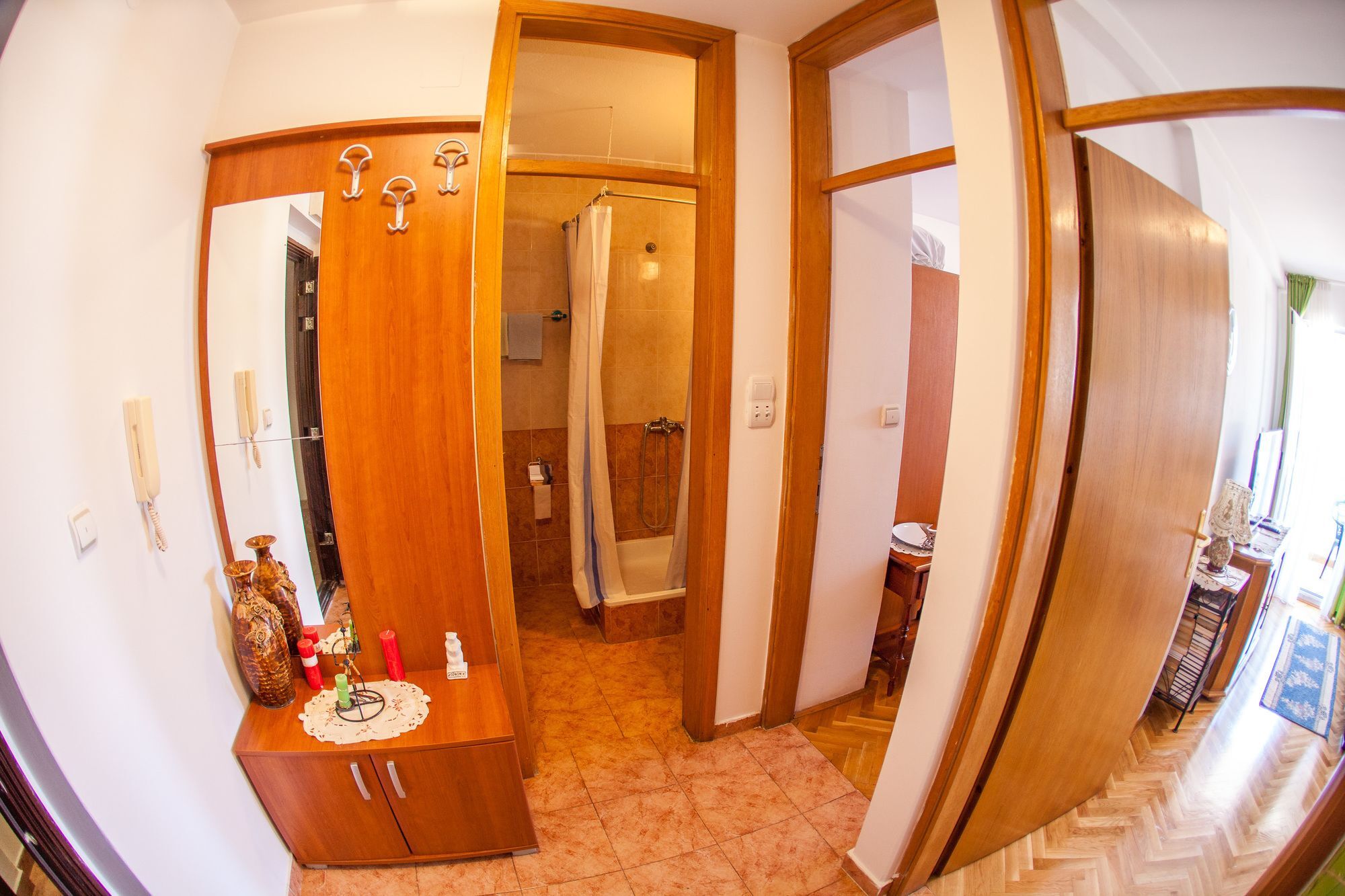 בודווה City Apartments Gosposhtina מראה חיצוני תמונה
