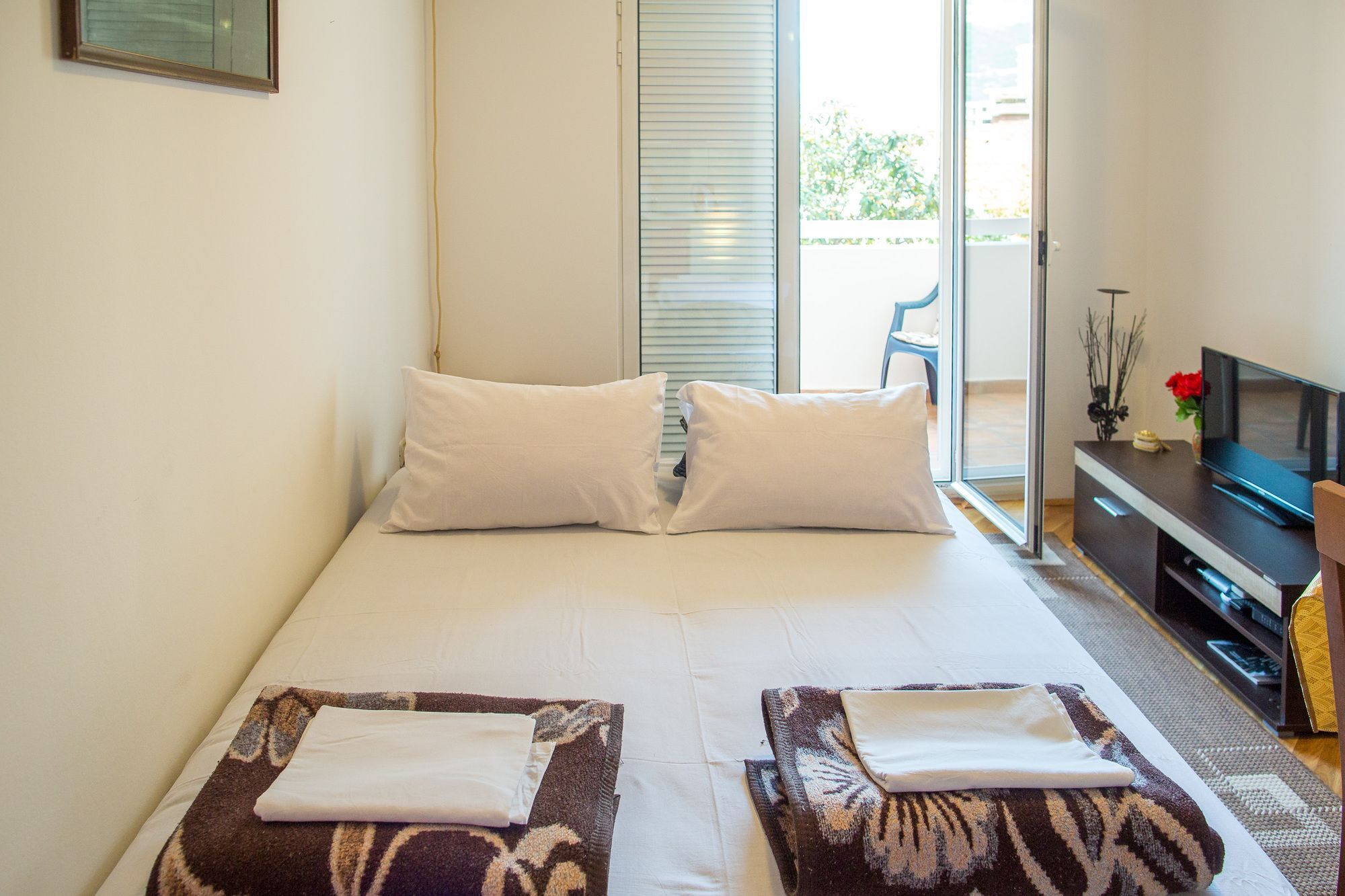 בודווה City Apartments Gosposhtina מראה חיצוני תמונה