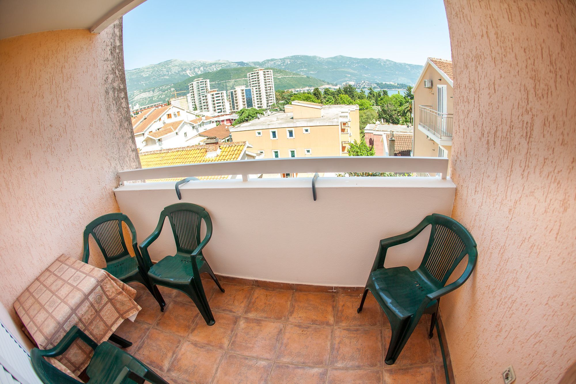 בודווה City Apartments Gosposhtina מראה חיצוני תמונה