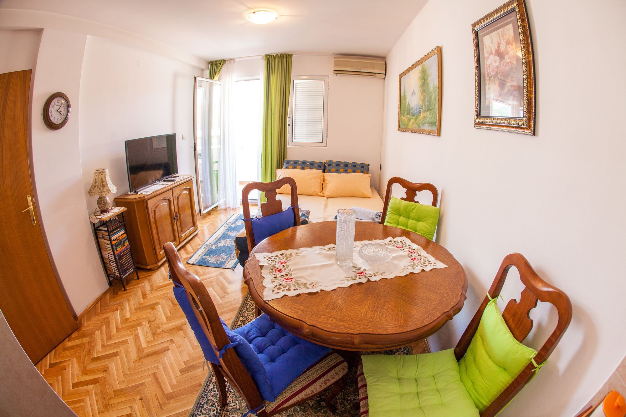 בודווה City Apartments Gosposhtina מראה חיצוני תמונה